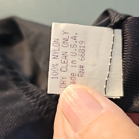 Tru Supply velvet pant suit vintage. Black w/ purple floral small. - Picture 7 of 13